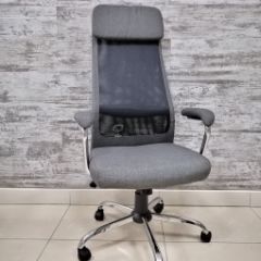 Кресло Barneo K-115 для персонала (серая ткань, черная сетка) в Добрянке - dobryanka.mebel24.online | фото