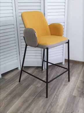 Полубарный стул NYX (H=65cm) VF106 желтый / VF120 серый М-City в Добрянке - dobryanka.mebel24.online | фото 2